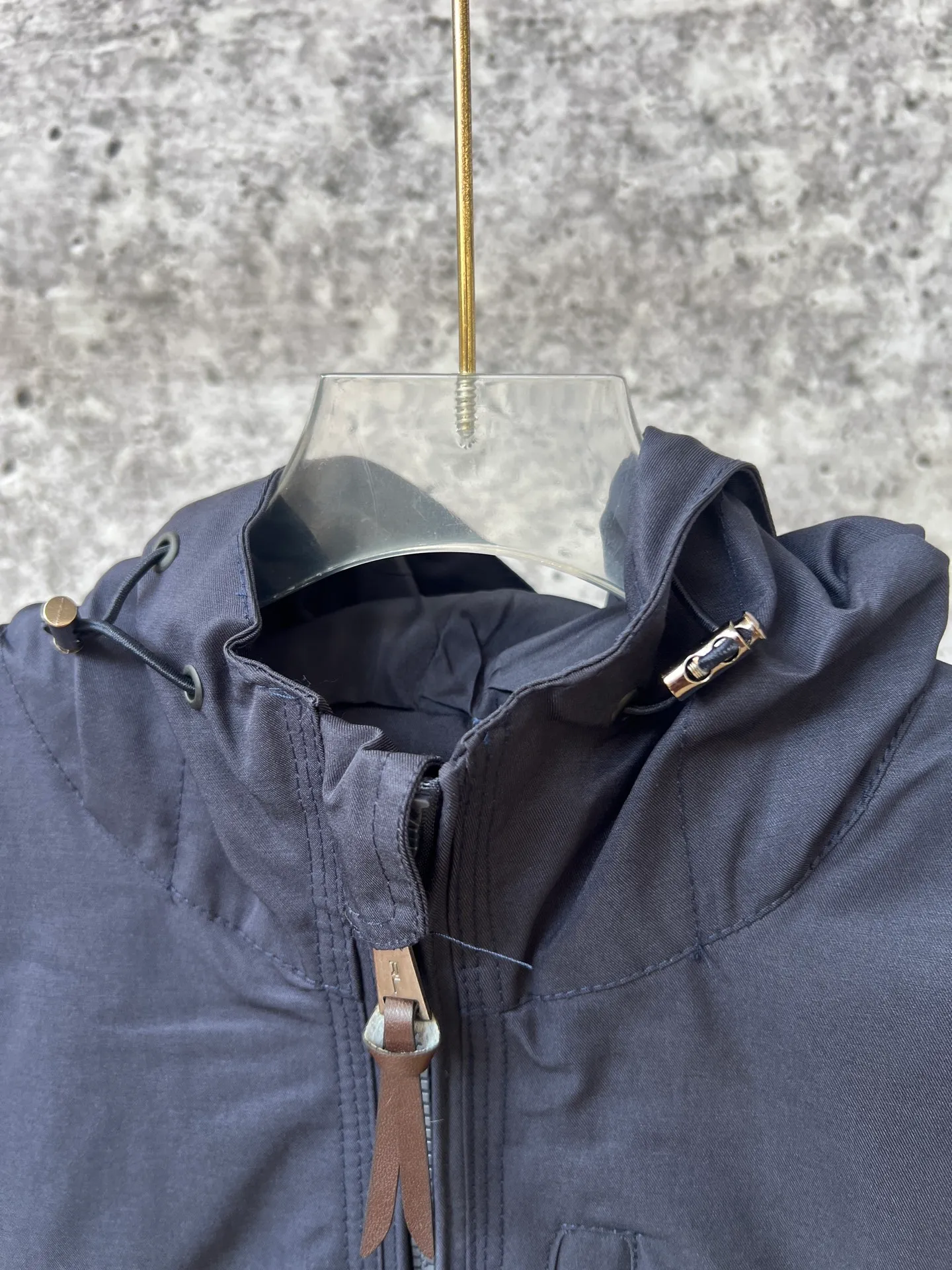 P410 Ralph Lauren autumn unisex hard shell jacket, a must-have item in autumn, the fabric is wear-resistant and waterproof, fitted version, adjustable drawstring multi-functional zipper pockets, functional and fashionable